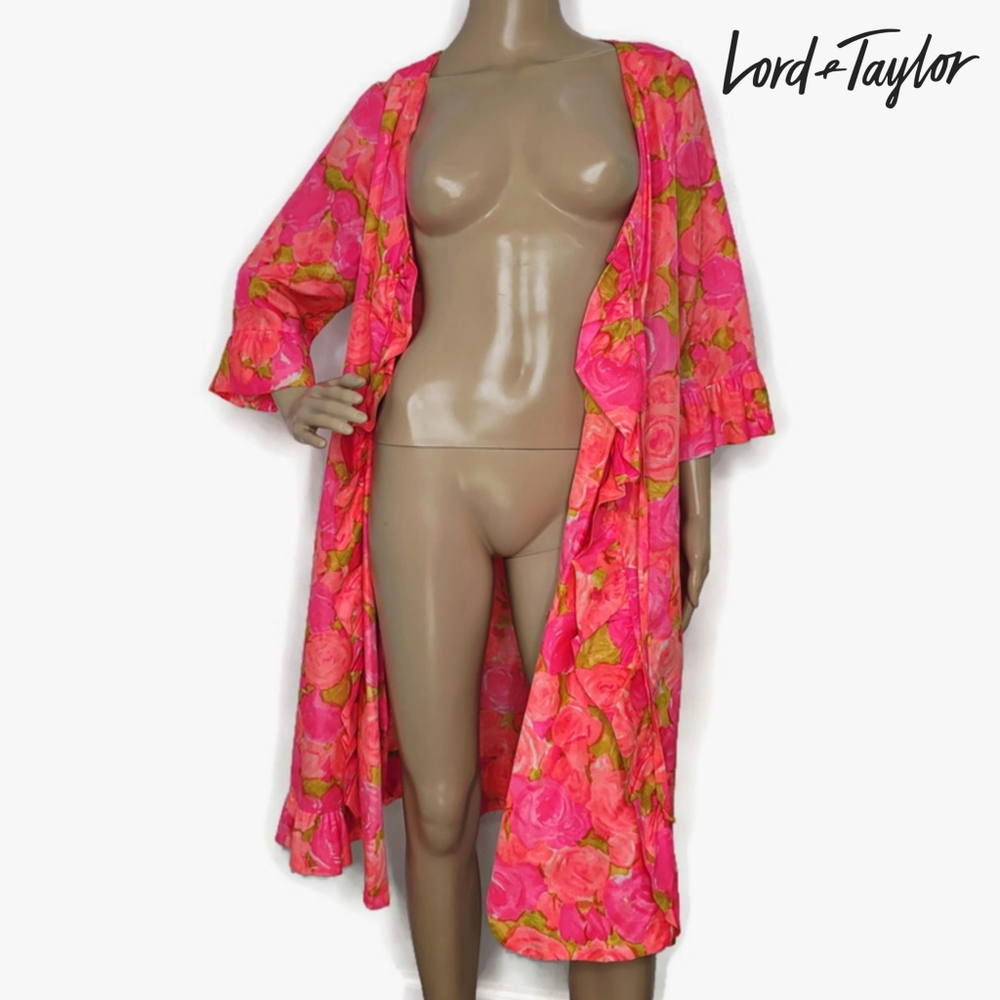 Lord and Taylor Eyeful by the flaums vintage robe. Hot pink lilly pulitzer vibes
